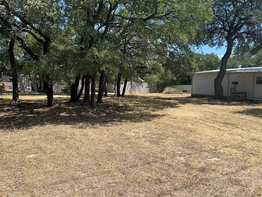 160 County Road 1709 Clifton, TX 76634