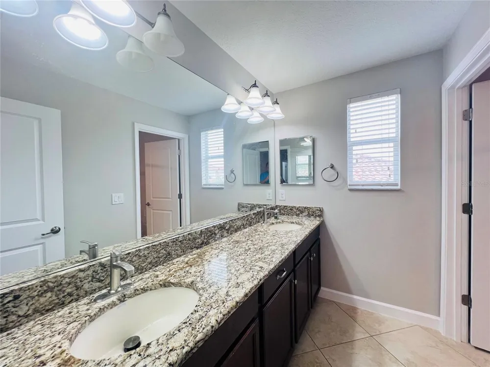 13149 GREEN VIOLET DRIVE Riverview, FL 33579
