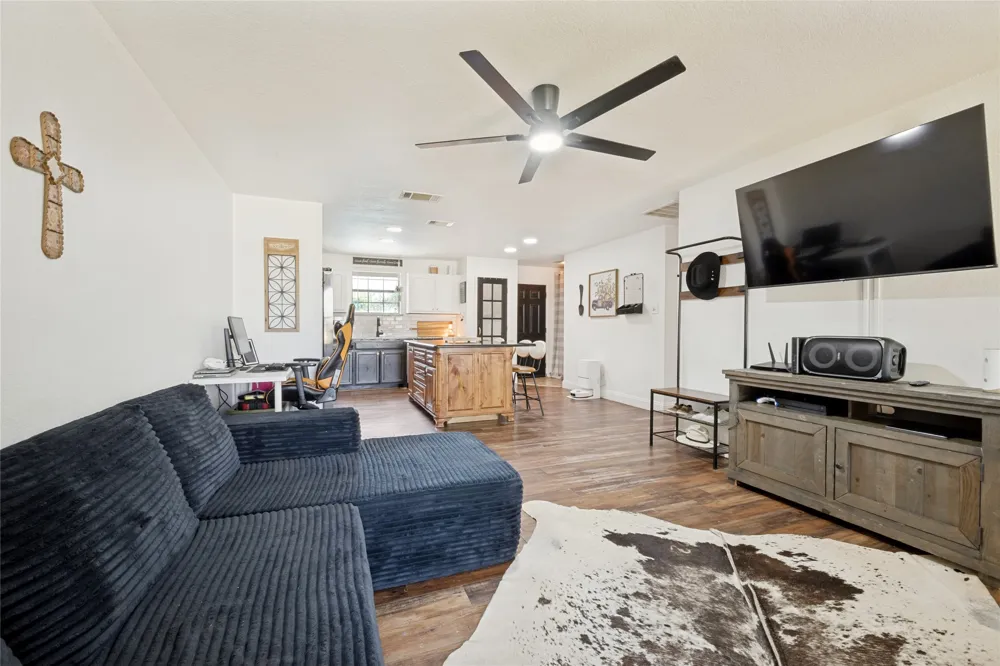 105 7th Street Sanger, TX 76266