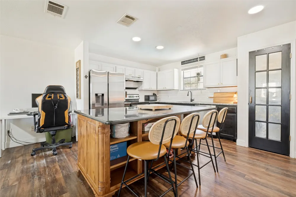 105 7th Street Sanger, TX 76266