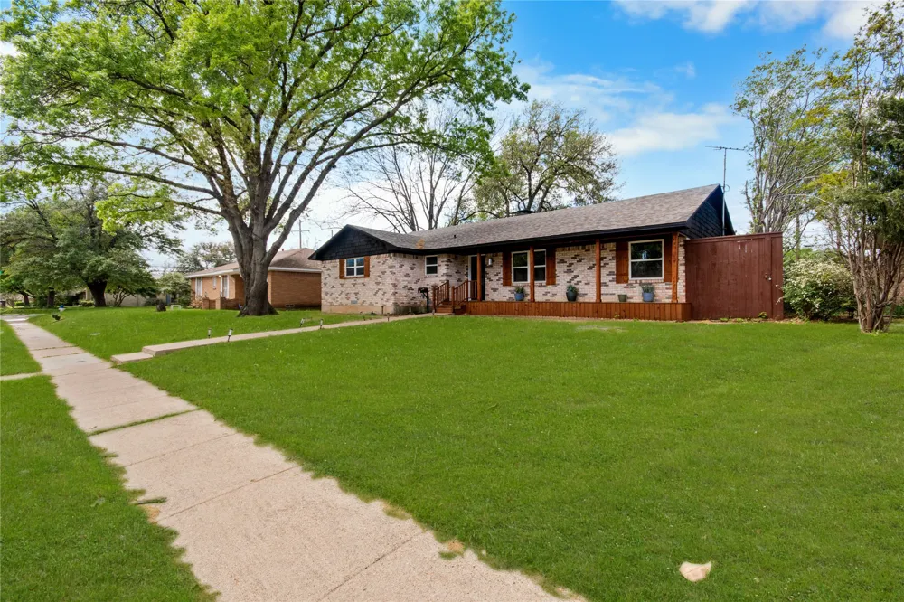 6211 Symphony Lane Dallas, TX 75227
