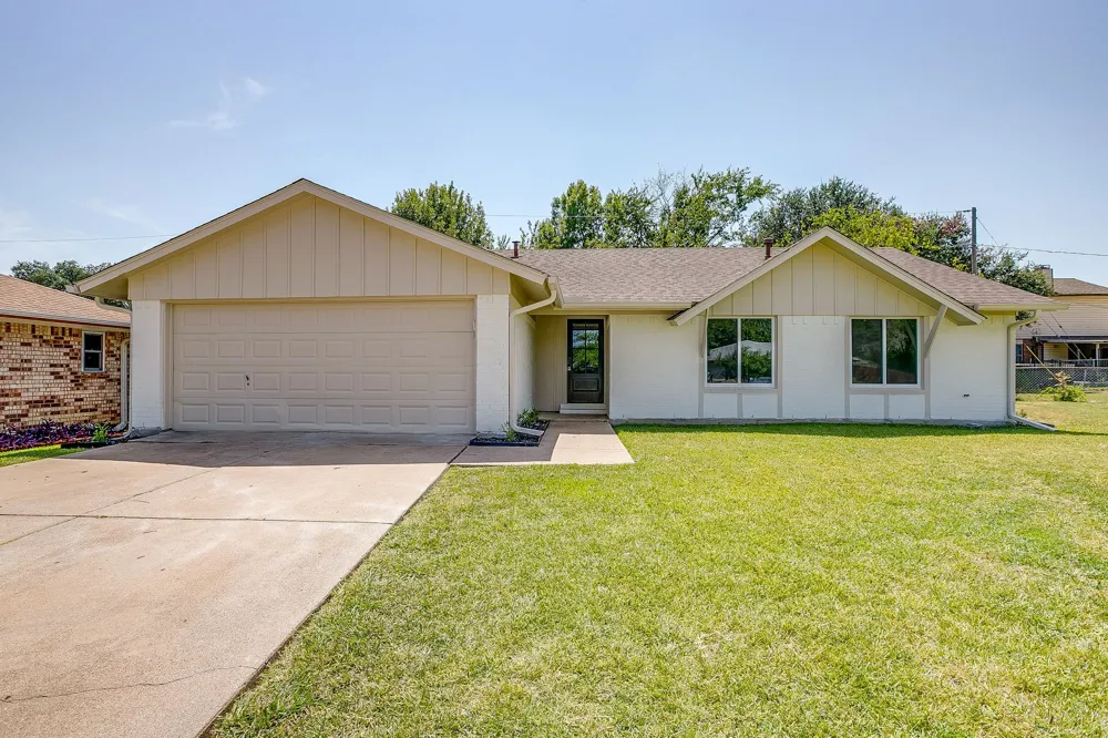 7017 Betsy Ross Court Watauga, TX 76148