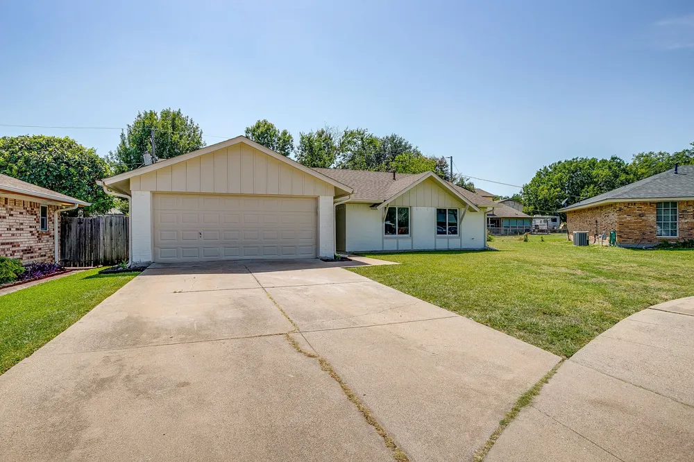 7017 Betsy Ross Court Watauga, TX 76148