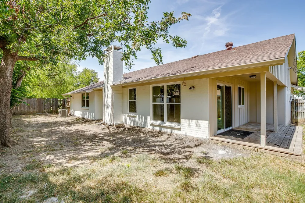 7017 Betsy Ross Court Watauga, TX 76148