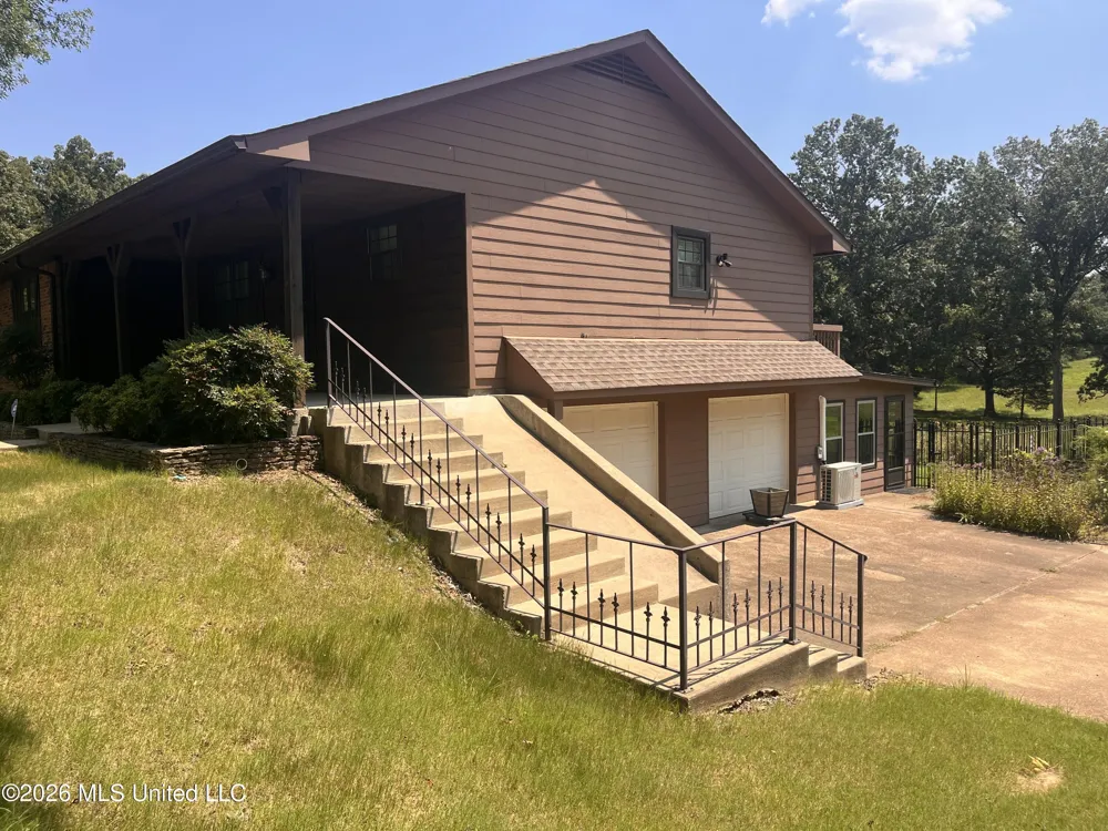 321 Odom Road Hernando, MS 38632