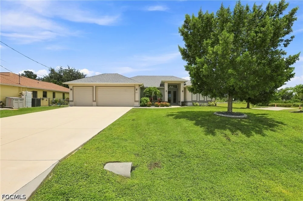 NW 28th Place Cape Coral, FL 33993