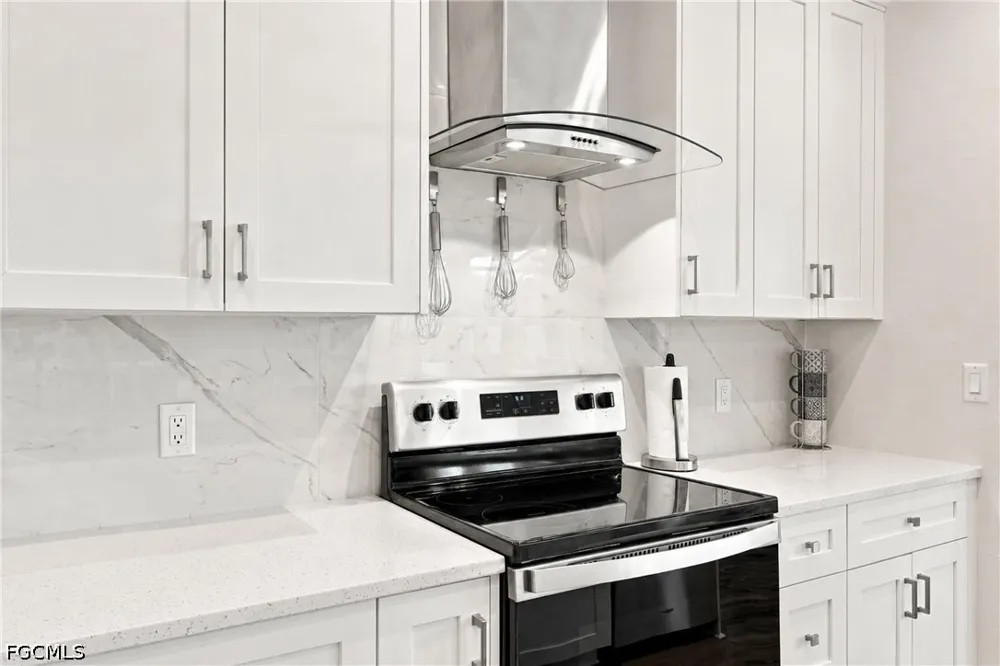 NW 28th Place Cape Coral, FL 33993
