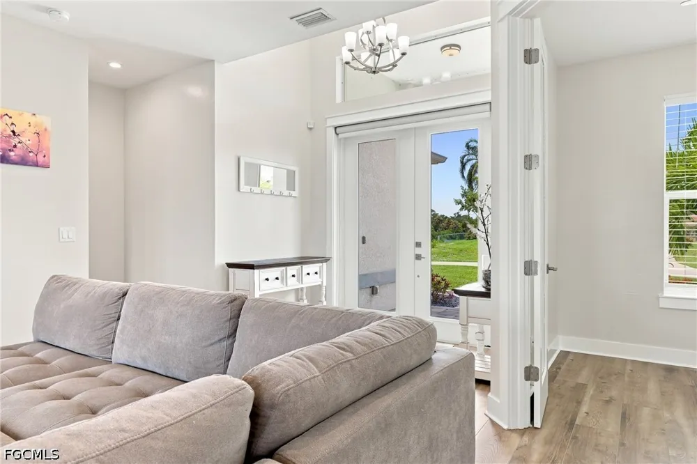 NW 28th Place Cape Coral, FL 33993