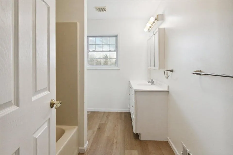 538 W Upton Avenue Reed City City, MI 49677