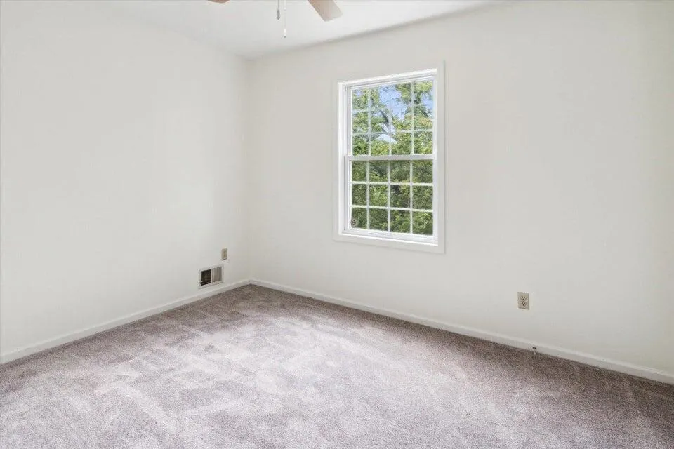 538 W Upton Avenue Reed City City, MI 49677