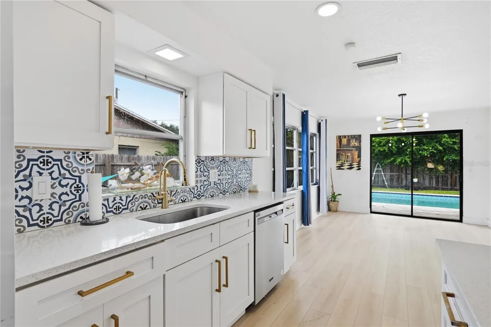 835 MARLOWE AVENUE Orlando, FL 32809
