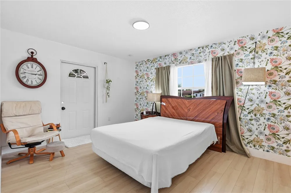 835 MARLOWE AVENUE Orlando, FL 32809