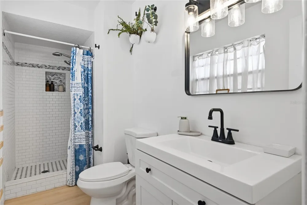 835 MARLOWE AVENUE Orlando, FL 32809