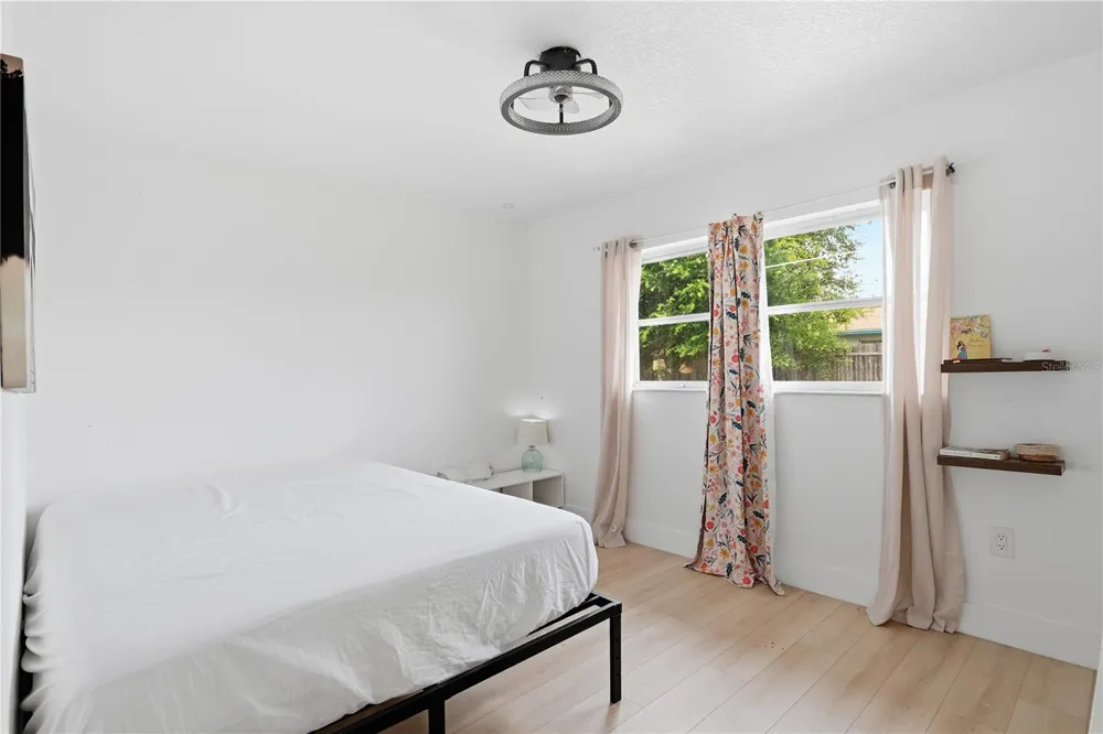 835 MARLOWE AVENUE Orlando, FL 32809