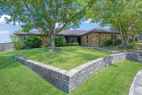 2149 Willow Place #B