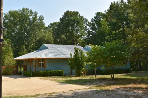 423118 E 1944 LANE