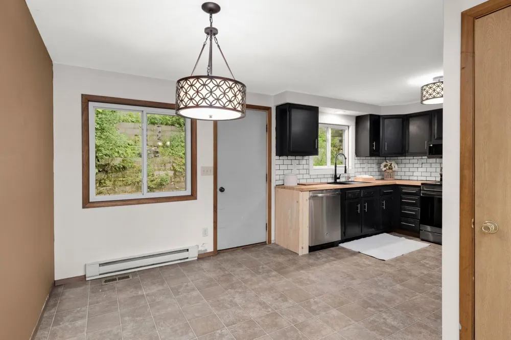 3453 Forrest Lane Red Wing, MN 55066