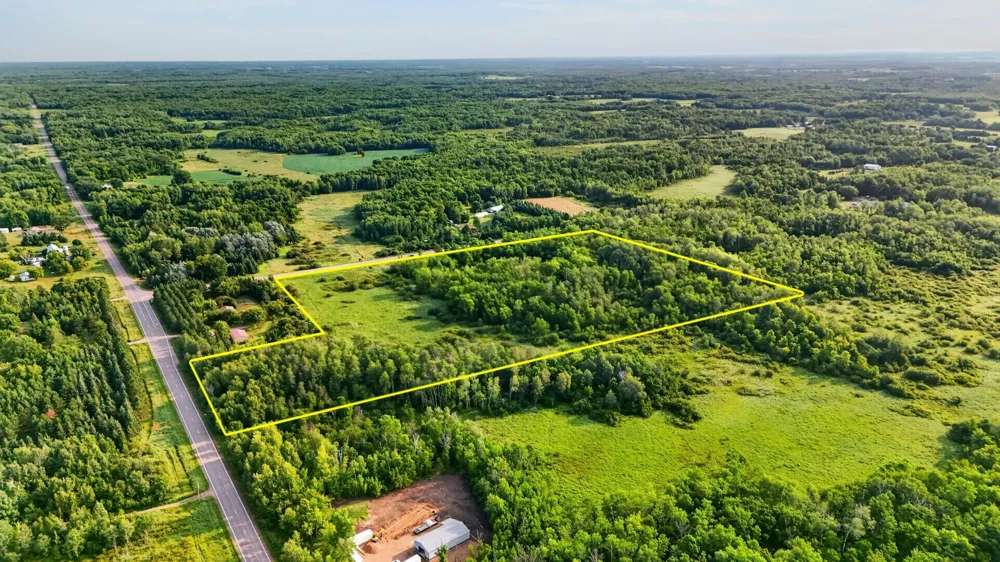 000 Beroun Crossing Rd Brook Park, MN 55007