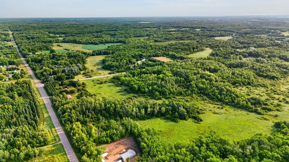 000 Beroun Crossing Rd Brook Park, MN 55007