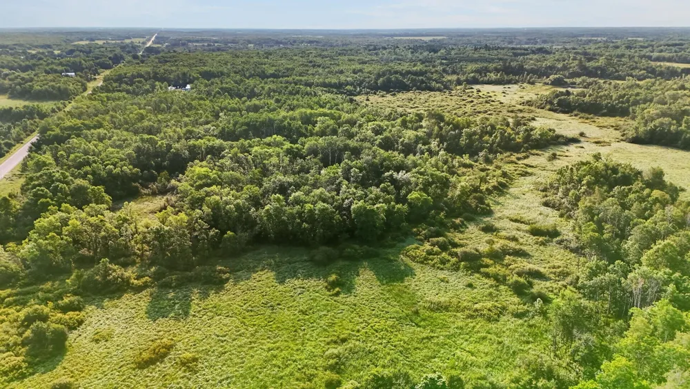 000 Beroun Crossing Rd Brook Park, MN 55007