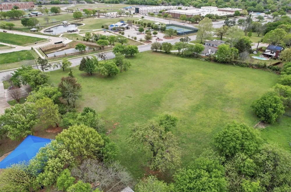 1721 Walnut Creek Drive Mansfield, TX 76063