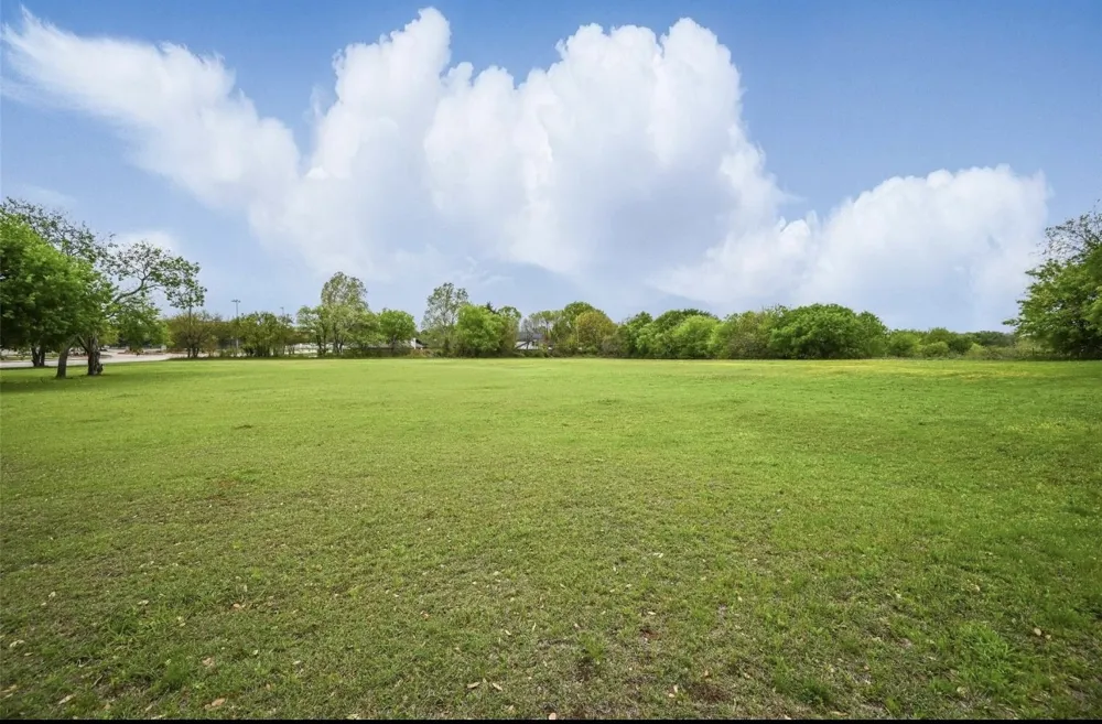 1721 Walnut Creek Drive Mansfield, TX 76063