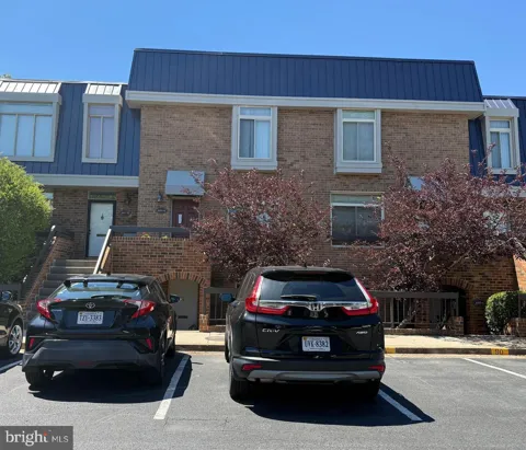 1605 S HAYES STREET #1