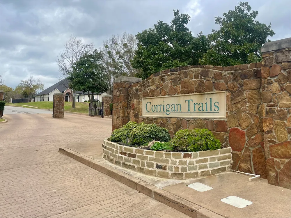 404 Corrigan Trails Boulevard Lindale, TX 75771
