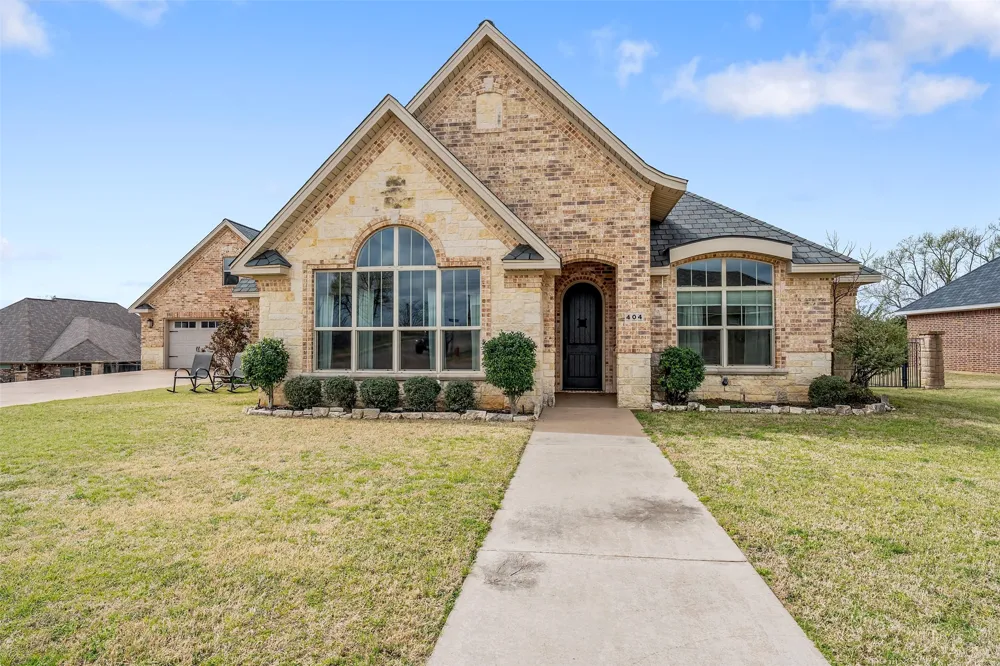 404 Corrigan Trails Boulevard Lindale, TX 75771