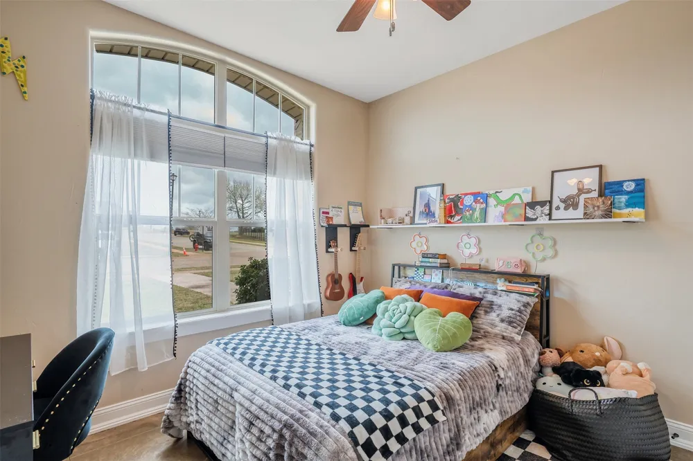 404 Corrigan Trails Boulevard Lindale, TX 75771