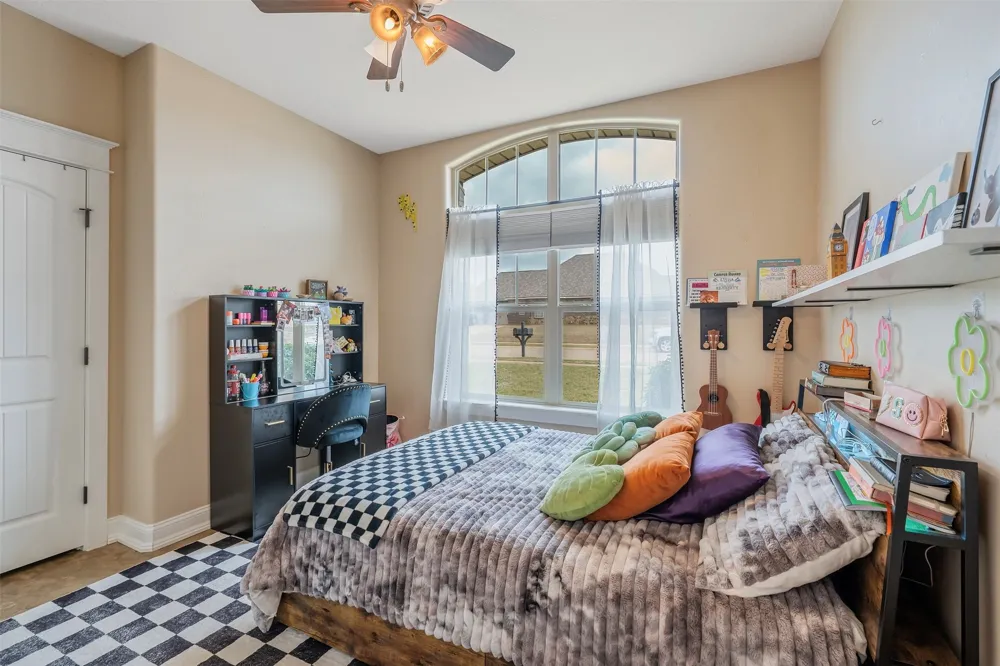 404 Corrigan Trails Boulevard Lindale, TX 75771