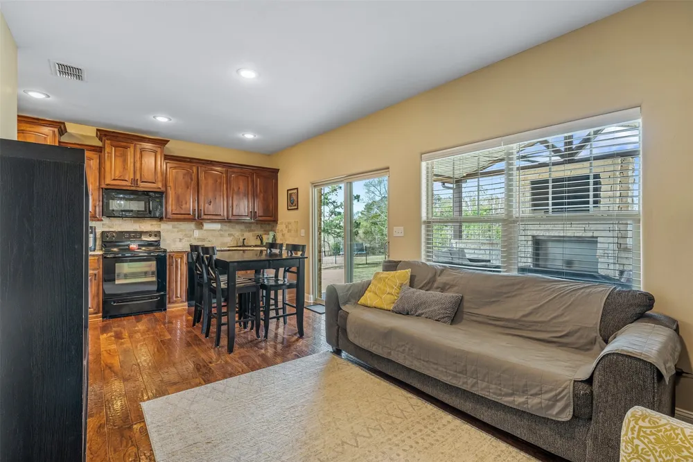 404 Corrigan Trails Boulevard Lindale, TX 75771