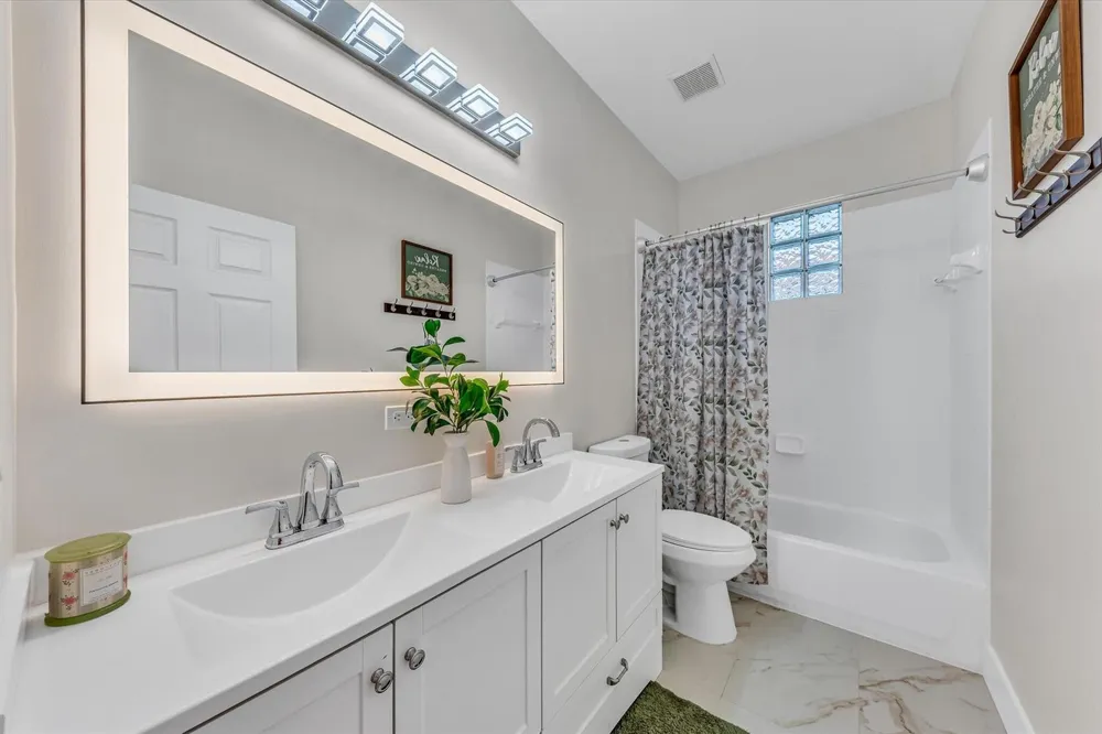 1070 Grove Park Circle Boynton Beach, FL 33436