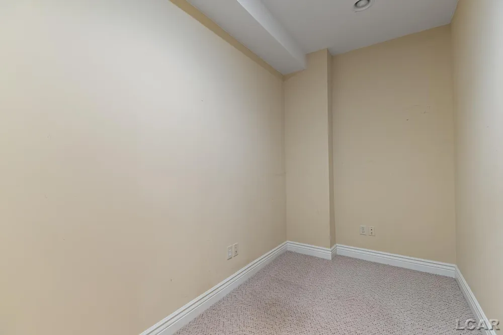2850 Lee Marie Drive Adrian Township, MI 49221