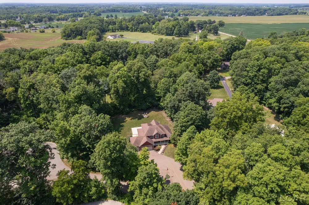 2850 Lee Marie Drive Adrian Township, MI 49221