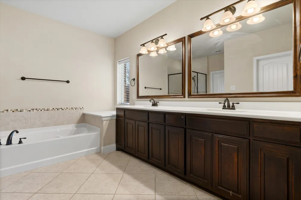 6041 Park View Drive Midlothian, TX 76065