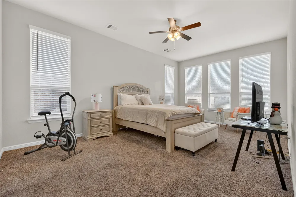 7815 Kettle Creek Drive Arlington, TX 76001