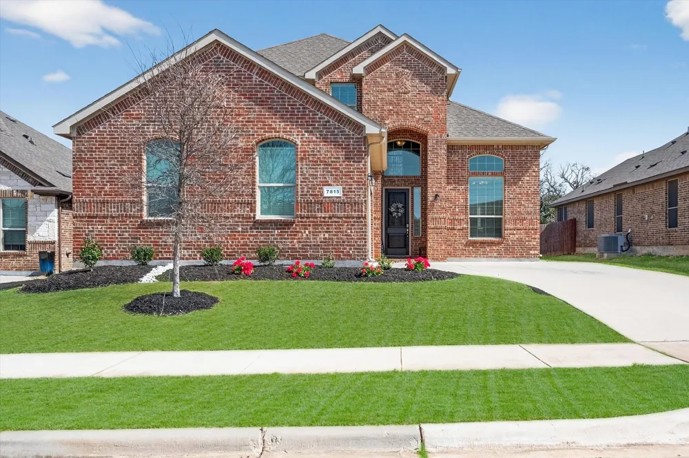 7815 Kettle Creek Drive Arlington, TX 76001