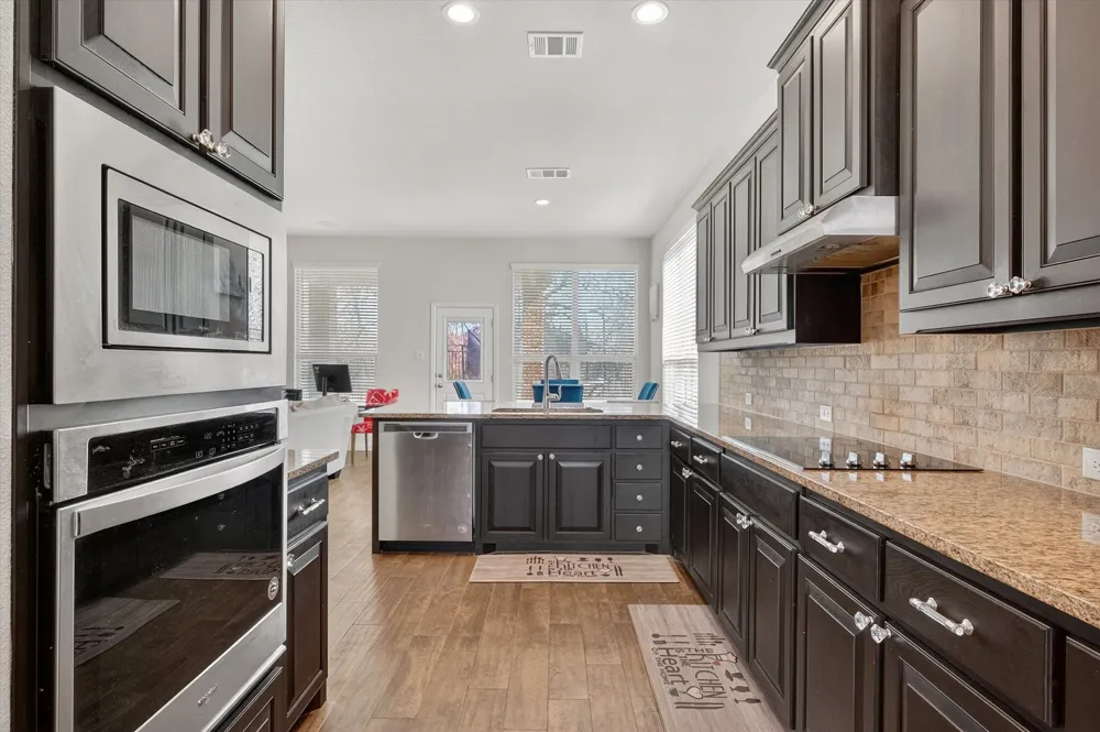7815 Kettle Creek Drive Arlington, TX 76001