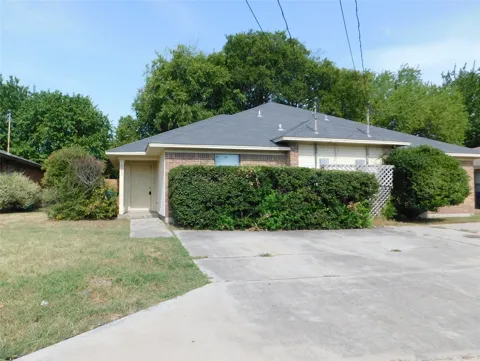 3305 Gardenview Circle