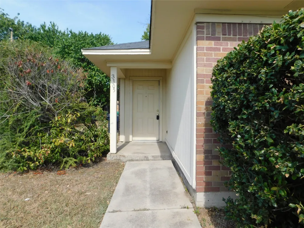3305 Gardenview Circle Denton, TX 76207