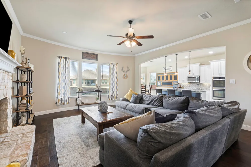 1544 Signature Drive Weatherford, TX 76087