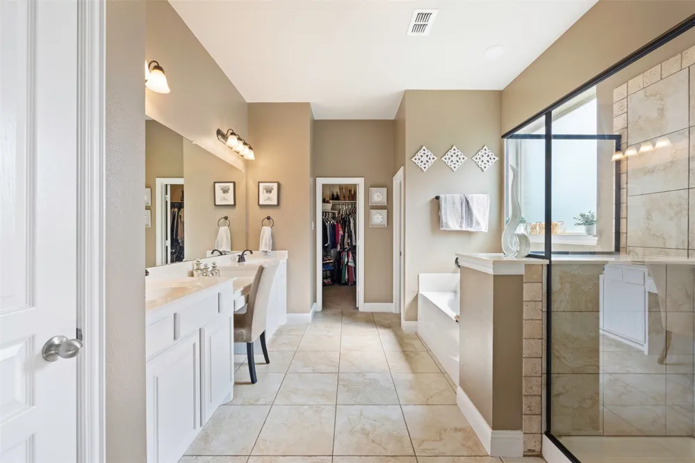 1544 Signature Drive Weatherford, TX 76087