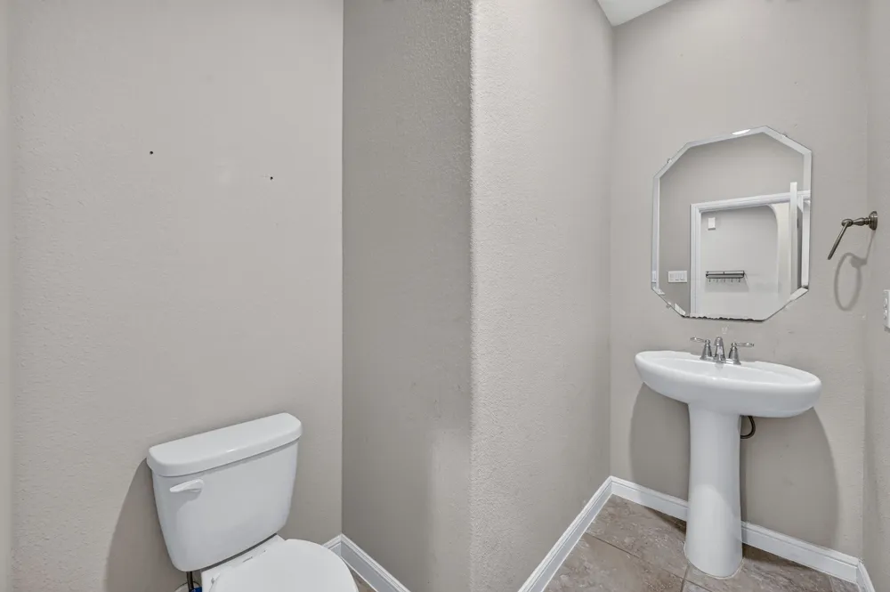 576 Pendennis Drive Saginaw, TX 76131