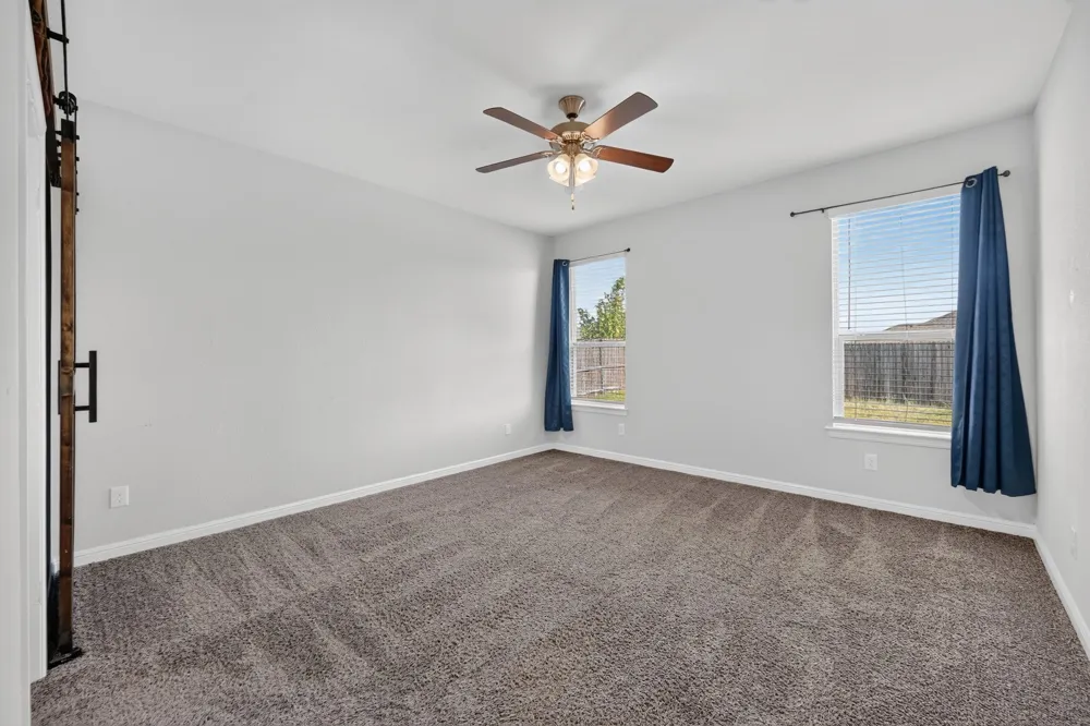 576 Pendennis Drive Saginaw, TX 76131