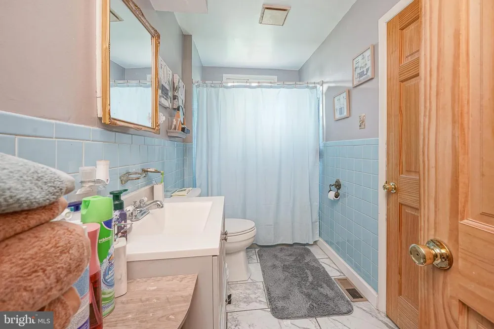 63 AVERY DRIVE Williamstown, NJ 08094