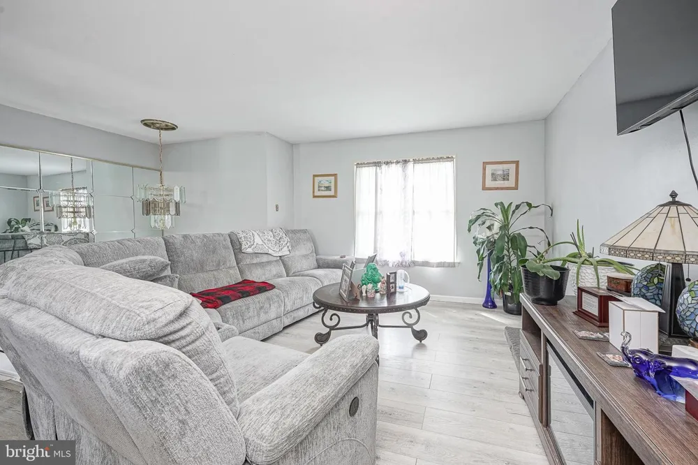 63 AVERY DRIVE Williamstown, NJ 08094