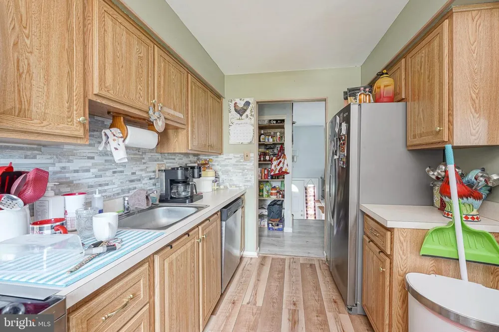 63 AVERY DRIVE Williamstown, NJ 08094