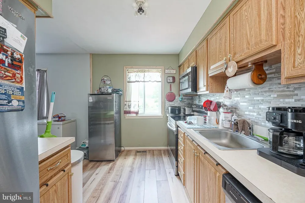 63 AVERY DRIVE Williamstown, NJ 08094