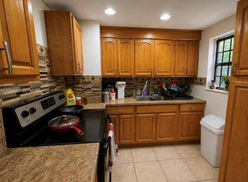 1650 NW 123rd St North Miami, FL 33167